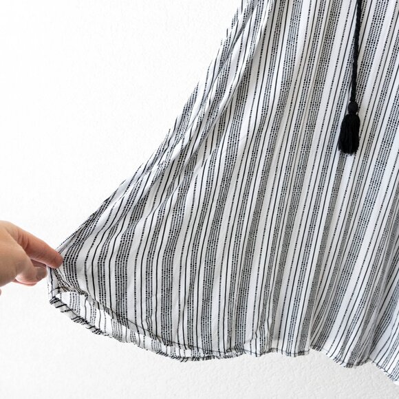 J for Justify Size Small Sleeveless Black & White Striped Boho Tassel Tie Dress - Picture 5 of 7